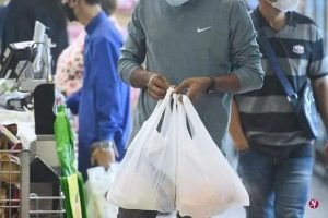 马来西亚2025年全面禁止商家使用塑料袋插图