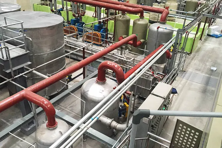 Vacuum-system-Robotic-Tableware-Making-Machine.webp
